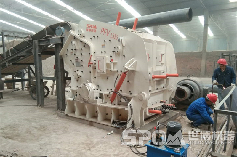 1315反擊破現(xiàn)場圖，可見配套電機(jī)
