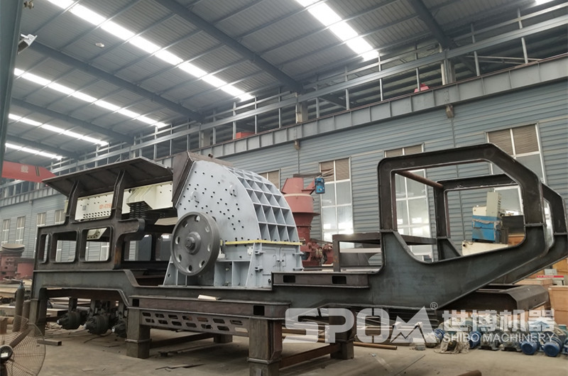 柴油機錘式打砂機生產(chǎn)車間，半成品