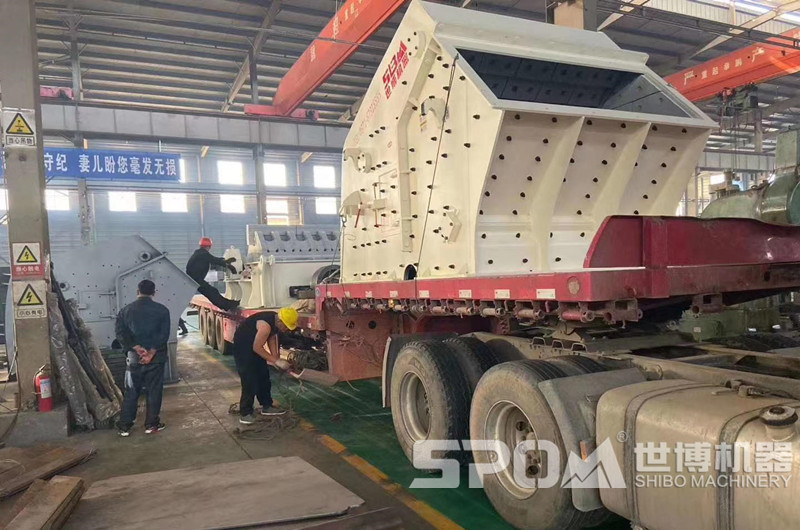 1520反擊破裝車發(fā)貨，機(jī)器太大拆分裝車